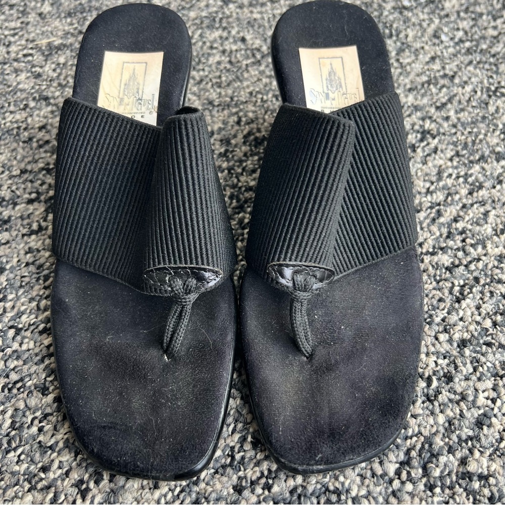 San Miguel Black Wedge Heels - Picture 3 of 7